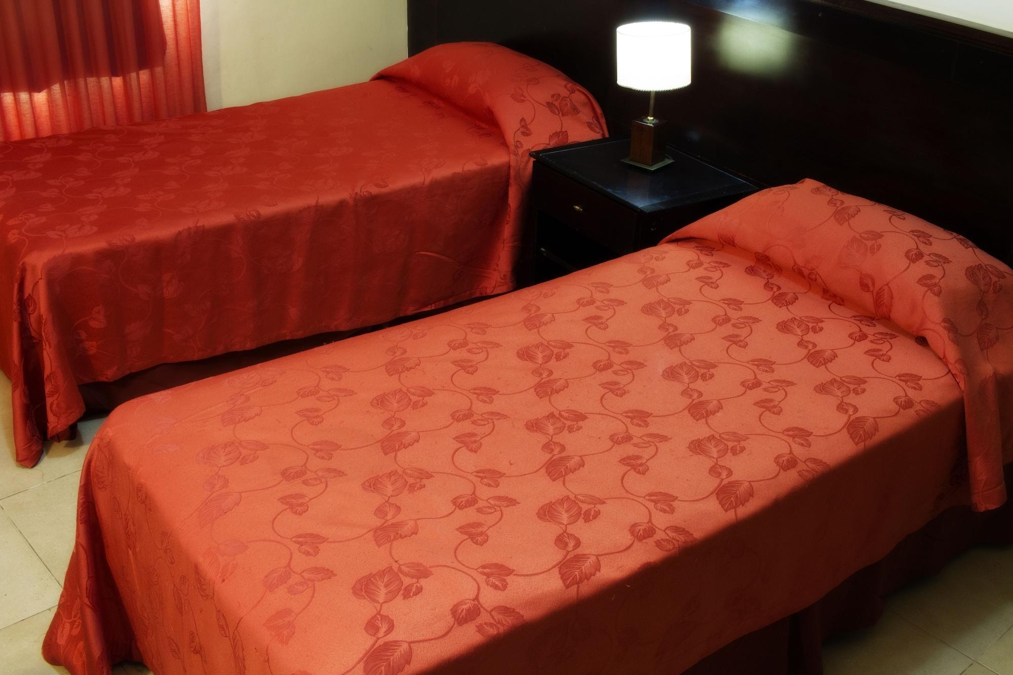 Hotel El Libertador Пуерто Игуасу Екстериор снимка