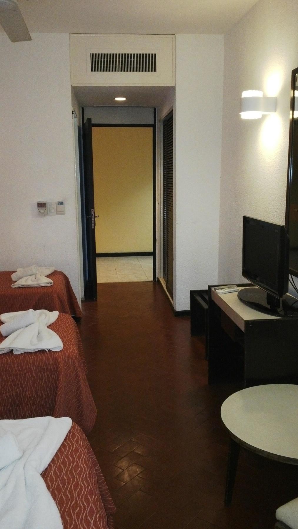 Hotel El Libertador Пуерто Игуасу Екстериор снимка