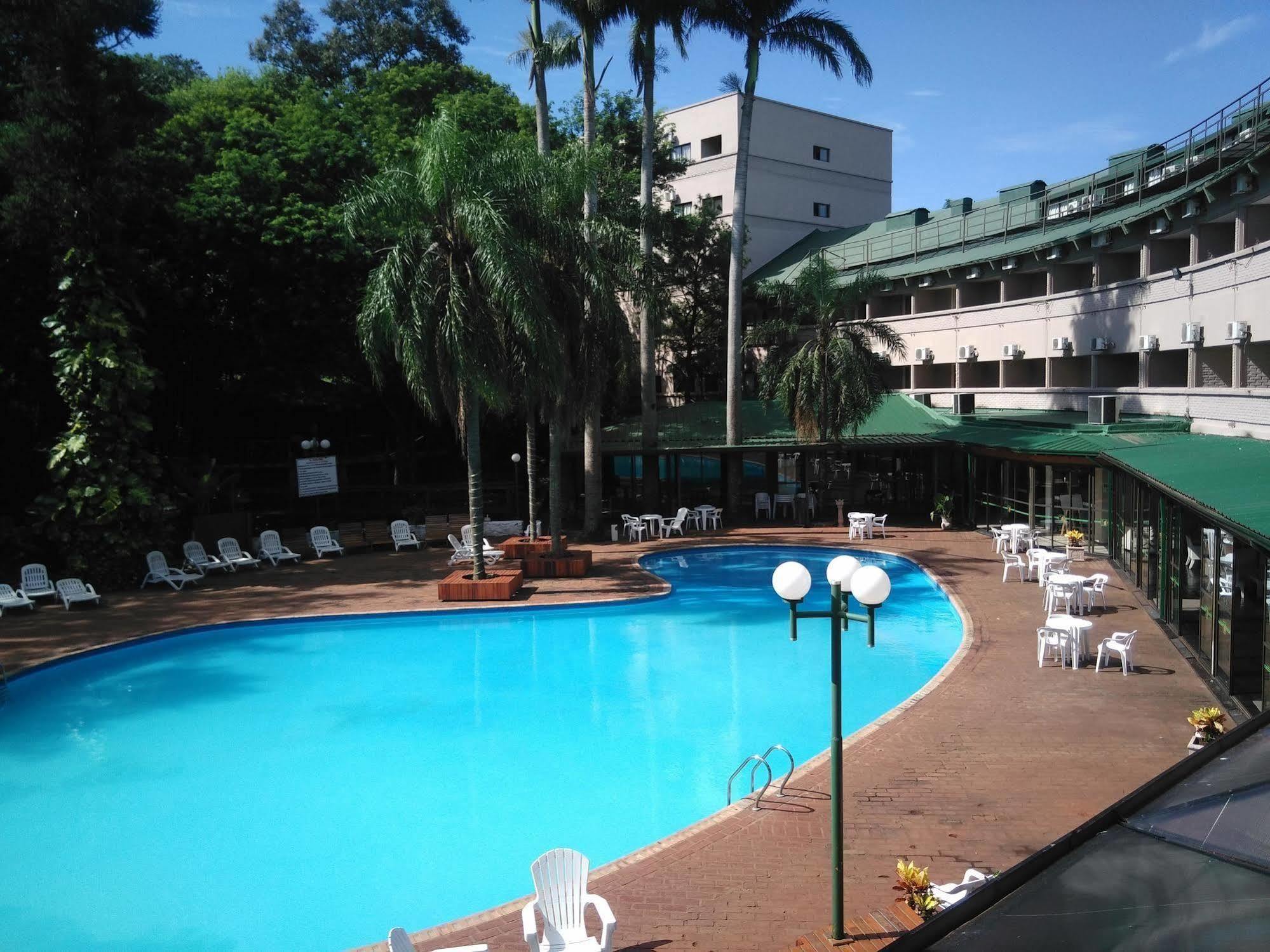 Hotel El Libertador Пуерто Игуасу Екстериор снимка