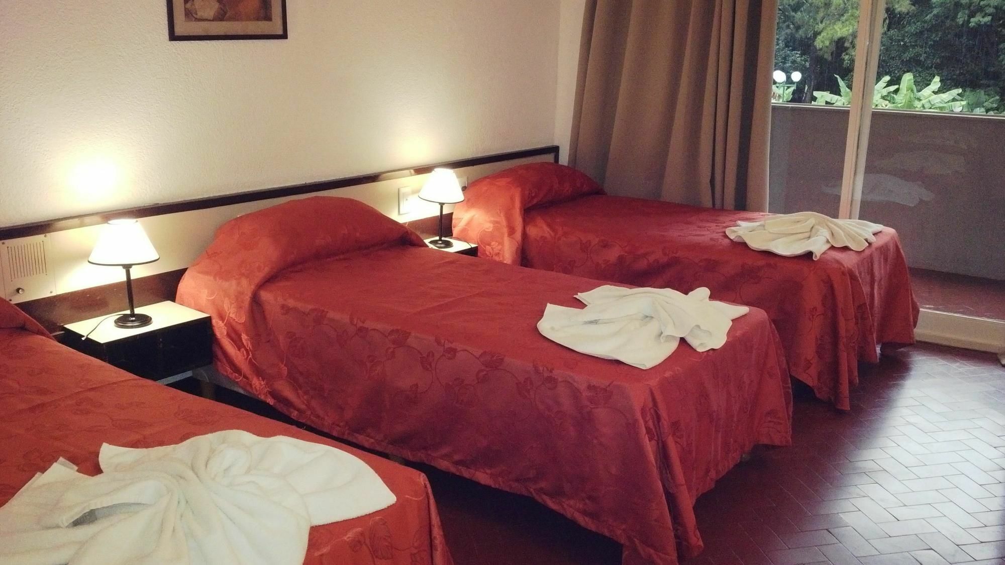 Hotel El Libertador Пуерто Игуасу Екстериор снимка